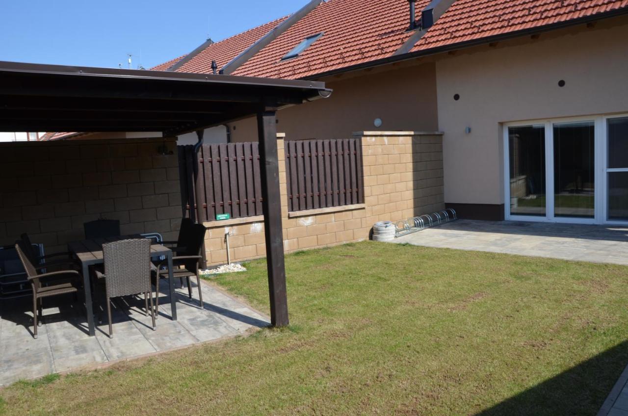 Apartmany Za Dvorem Velké Pavlovice Eksteriør billede